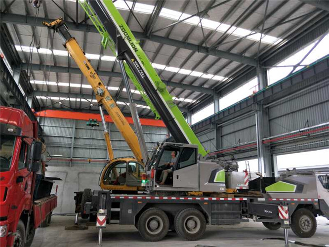 镇平县高空车出租需要注意哪些安全事项？